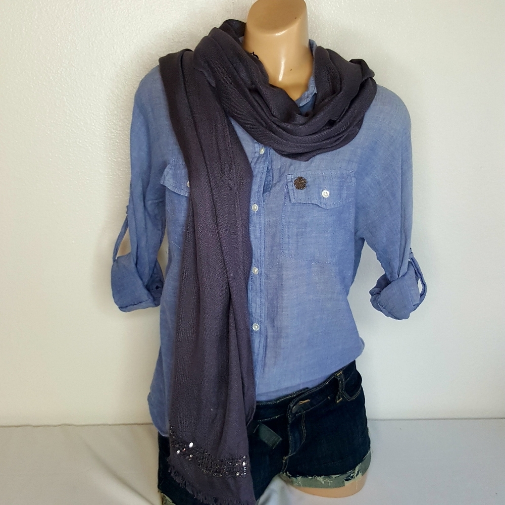 Ann Taylor grey scarf